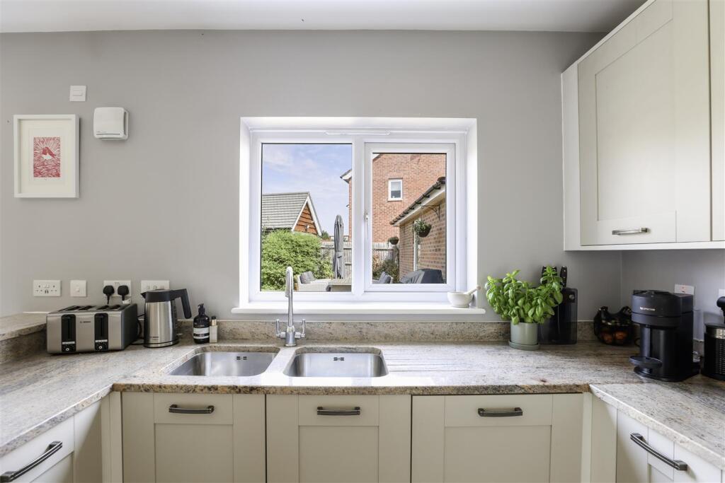 Additional image 30 of Wakefield Way, Alcester