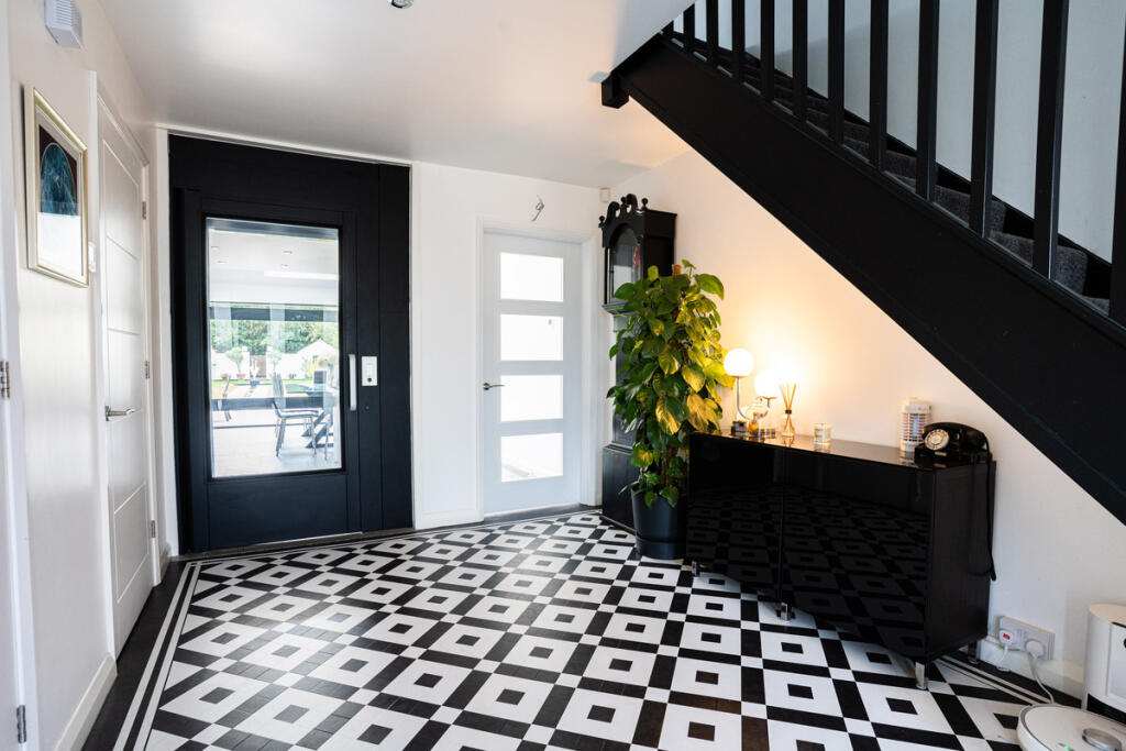 Additional image 8 of Alcester Road Burcot Bromsgrove, Worcestershire, B60 1FE