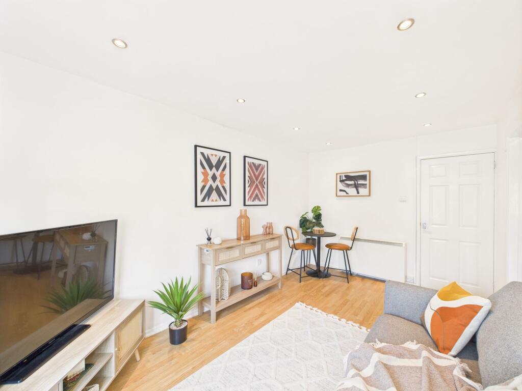 Additional image 9 of Pennine Road, Bromsgrove, B61