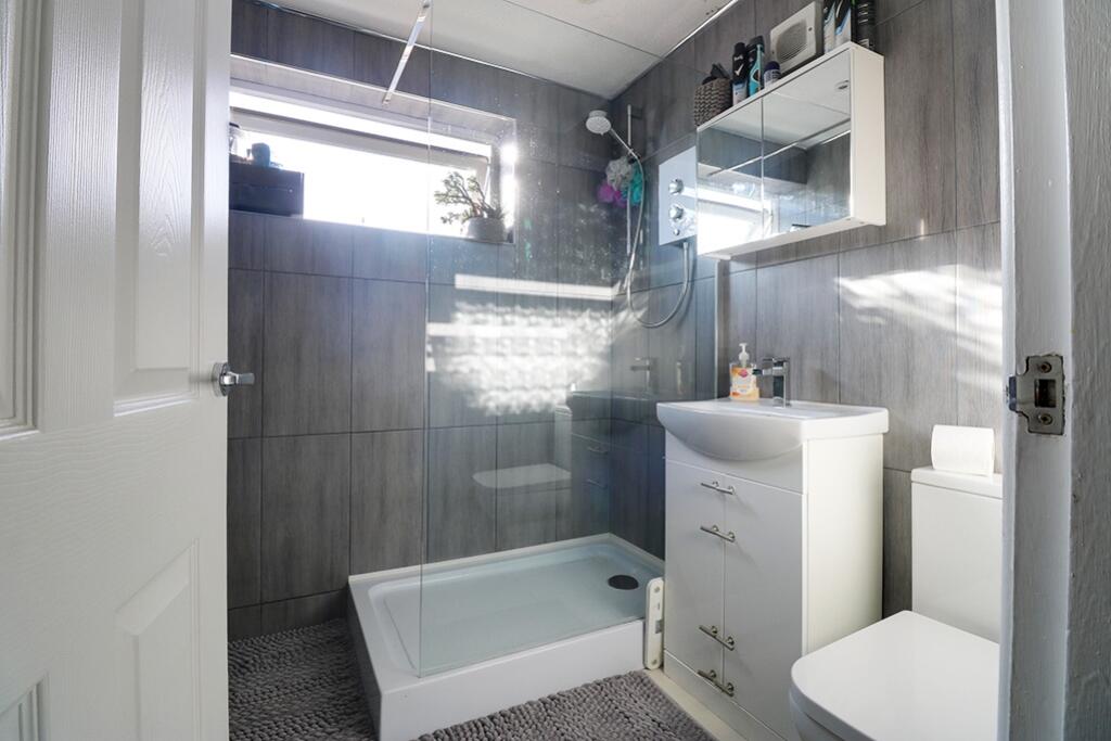 Additional image 5 of 38 Ashes Road, Oldbury