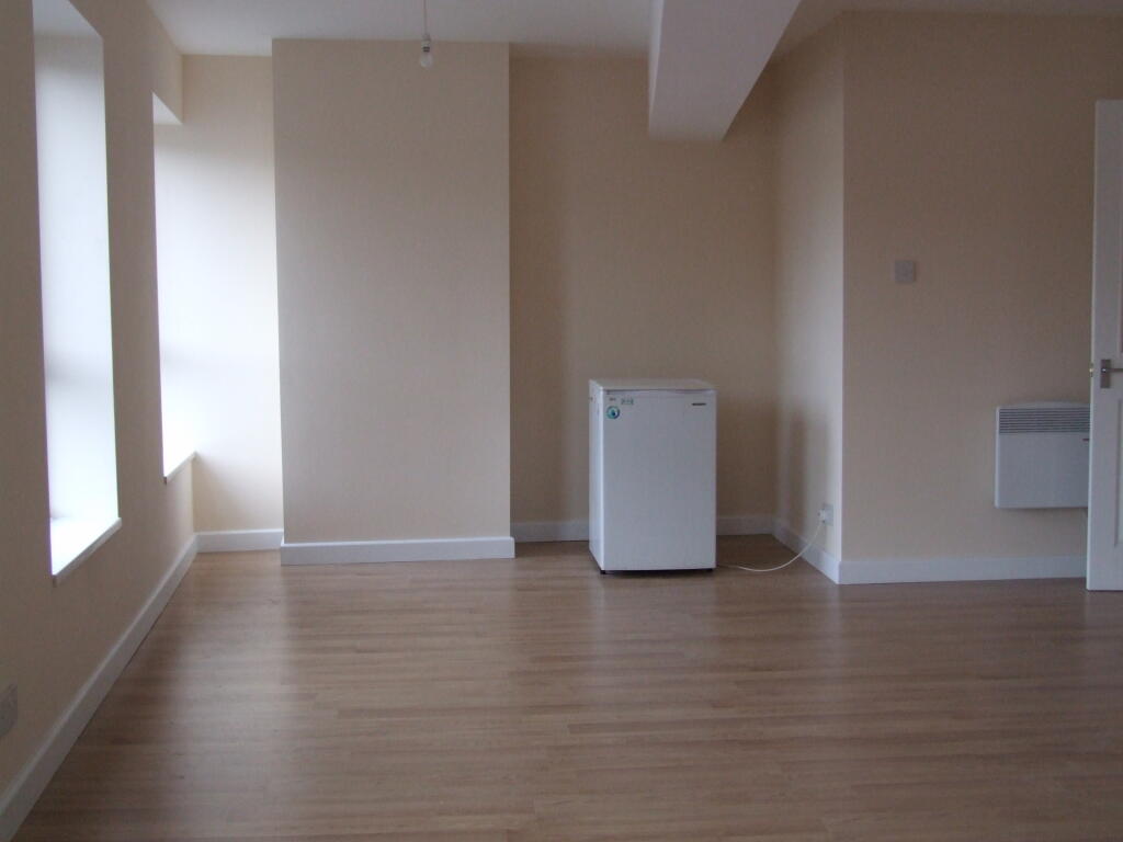 Additional image 3 of High Street, Bromsgrove, Worcestershire, B61