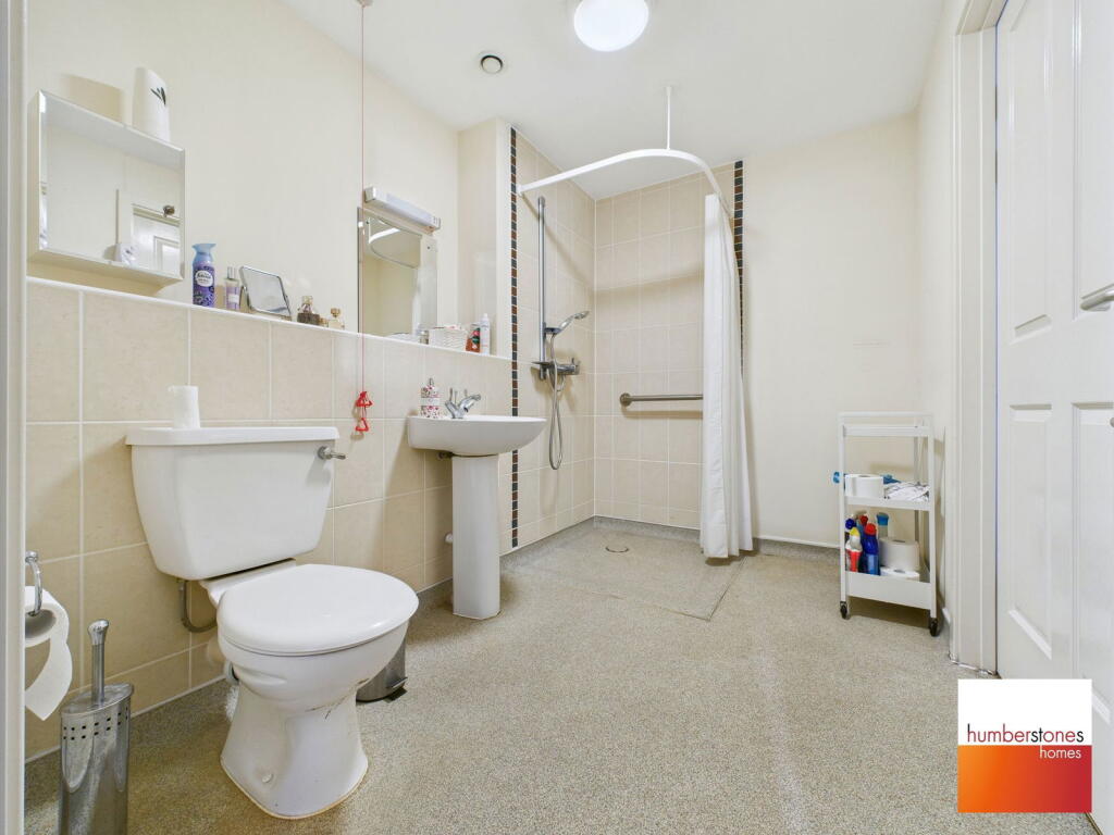 Additional image 7 of Queensridge Court, Queensway