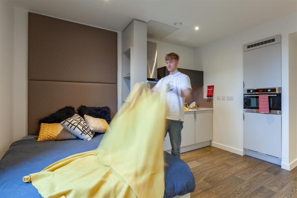 Additional image 41 of Birmingham | Student | September