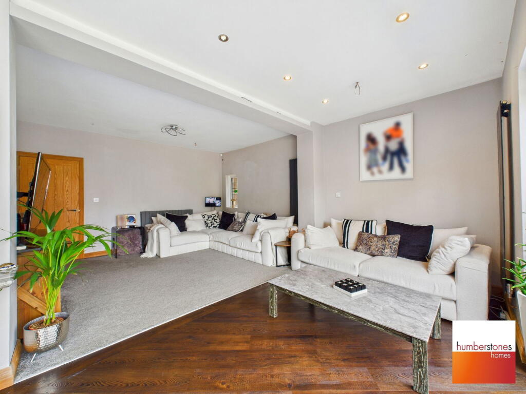 Additional image 26 of Newlands Drive, Halesowen, B62 9DZ