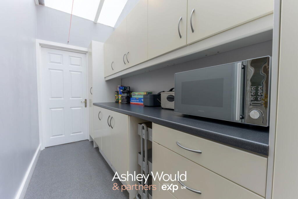 Additional image 8 of Bernard Road, Oldbury, B68 9AP