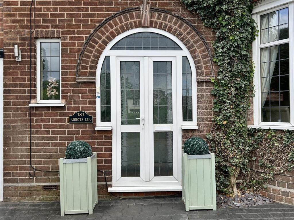 Additional image 39 of Manor Way, Halesowen
