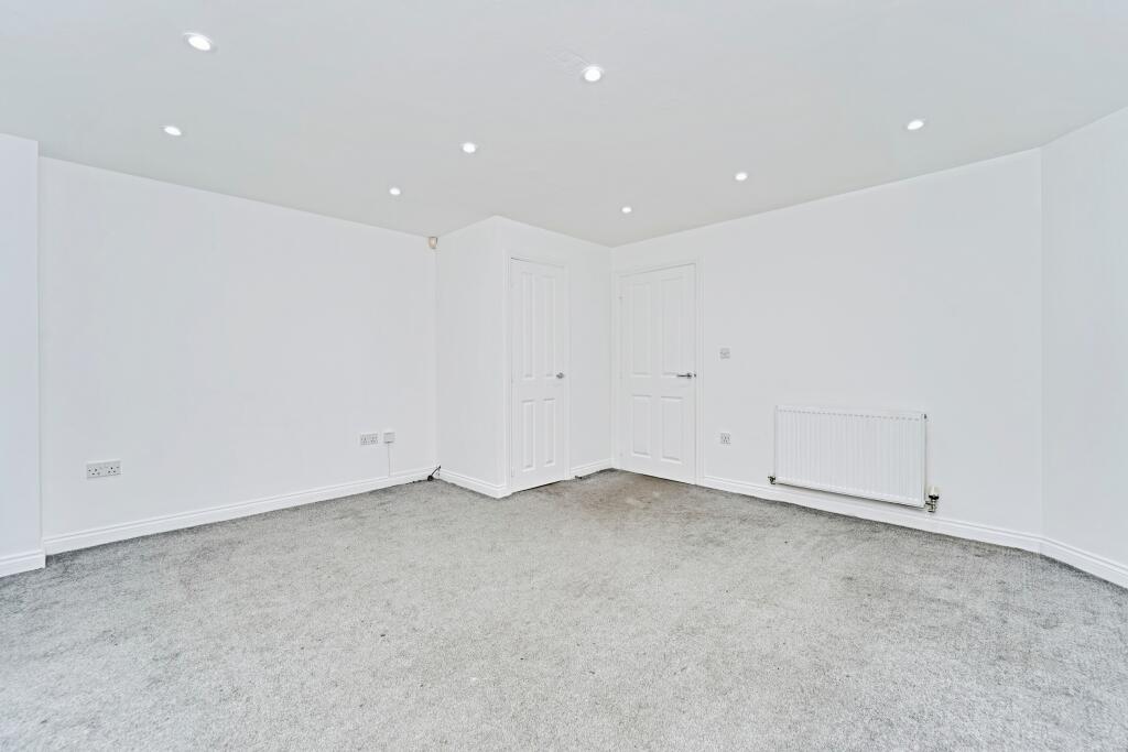 Additional image 4 of York Crescent, West Bromwich, B70