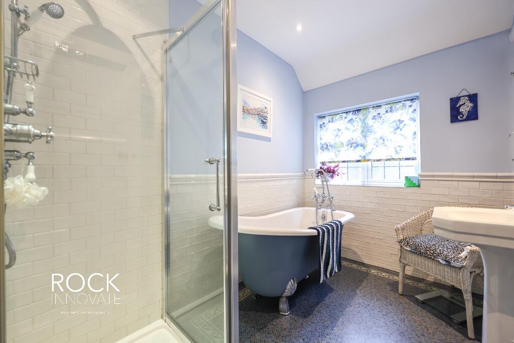 房产图片 32 - 沃尔瑟姆路，萨顿科尔德菲尔德，西米德兰兹，B75