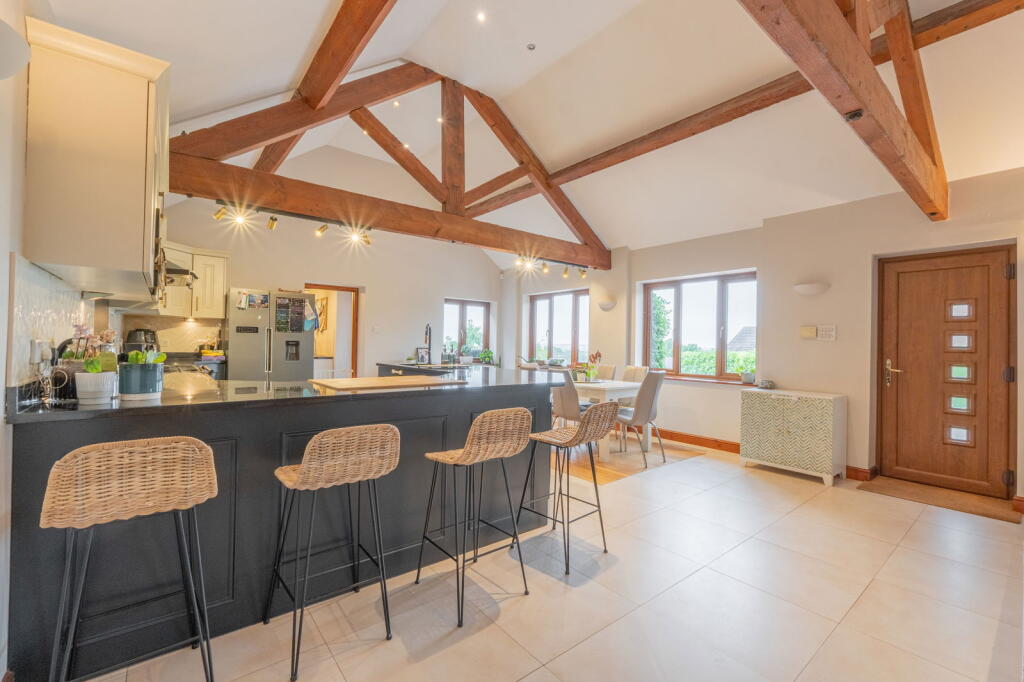 Additional image 4 of Longview Barn, Hewell Lane, Tardebigge, Worcestershire, B97 6QH