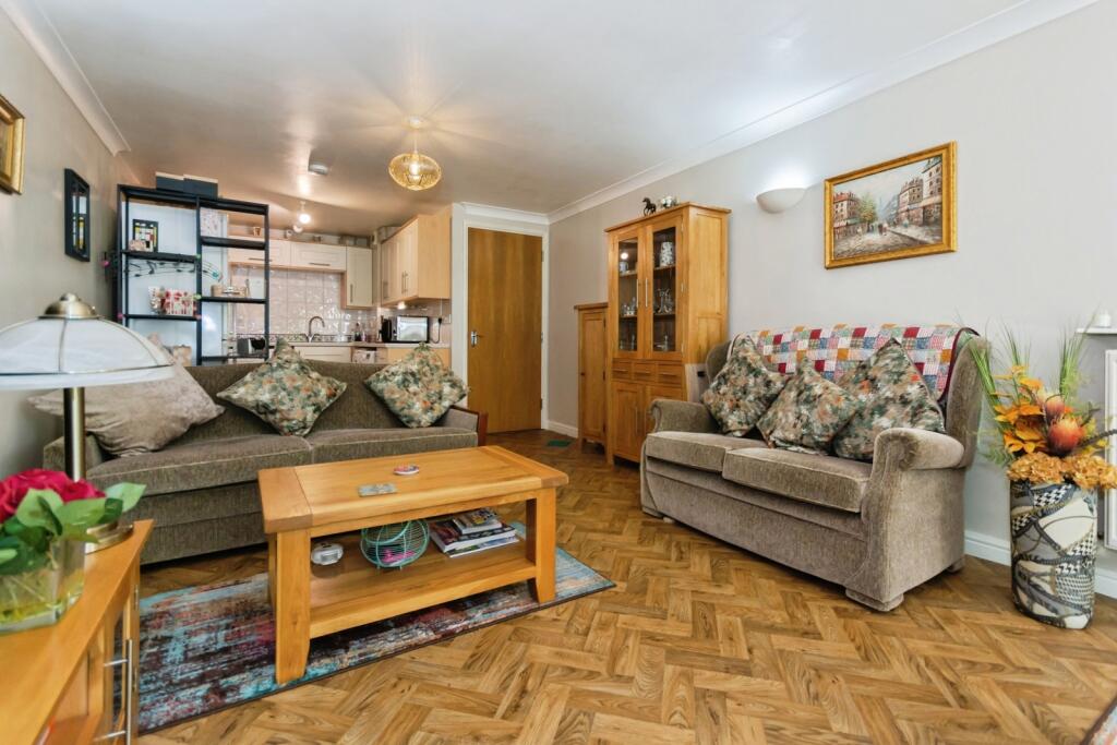 Additional image 5 of Warwick Road, Solihull, West Midlands, B92