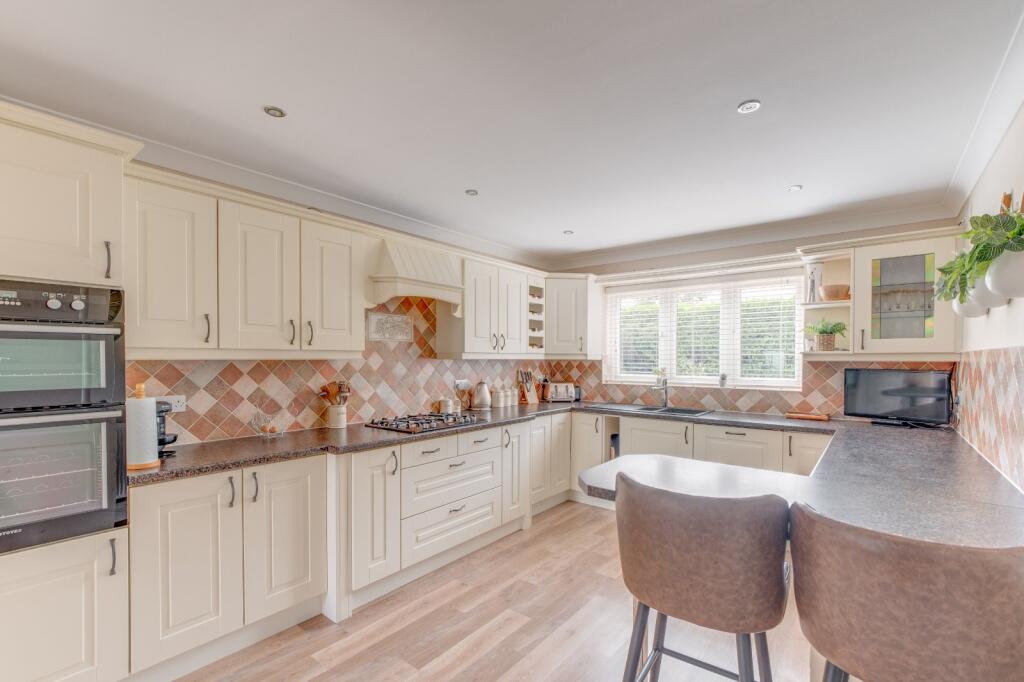 Additional image 9 of Kenneth Vincent Close, Crabbs Cross, Redditch, B97