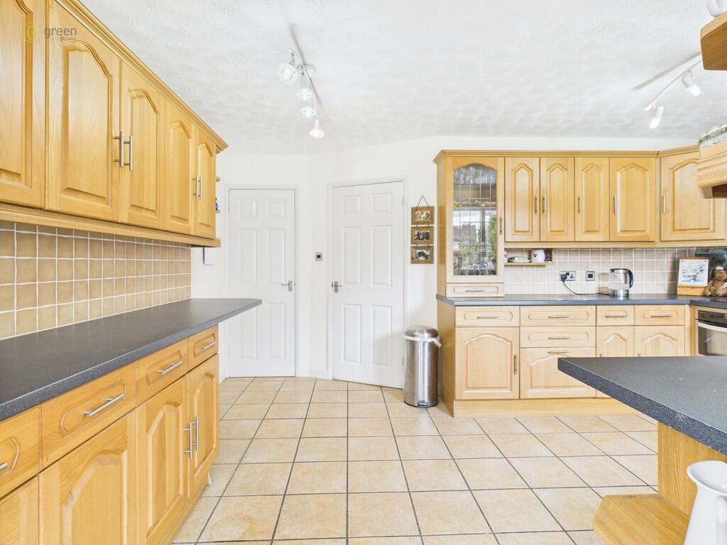 Additional image 4 of Huntingdon Close, County Drive,