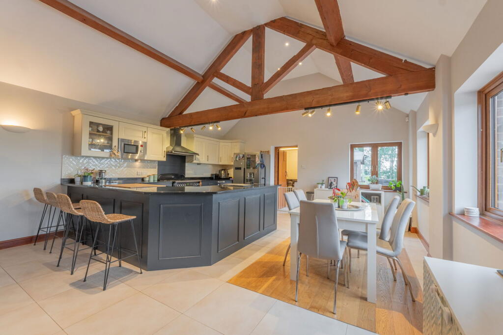 Additional image 40 of Longview Barn, Hewell Lane, Tardebigge, Worcestershire, B97 6QH