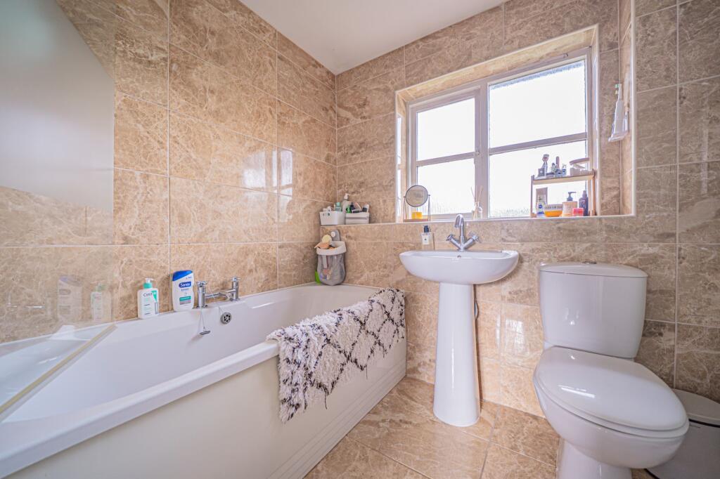 Additional image 10 of Thistlewood Grove, Chadwick End, B93