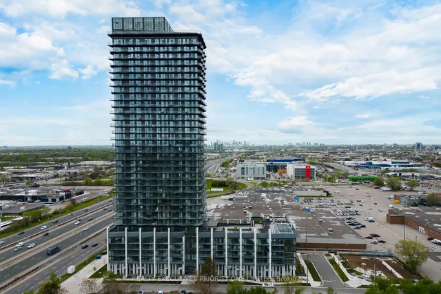 Additional image 43 of 36 Zorra St Unit 405