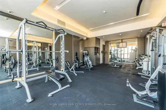 Additional image 34 of 101 Charles St Unit 2406