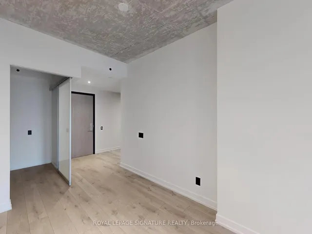 Additional image 24 of 161 Roehampton Ave Unit 605