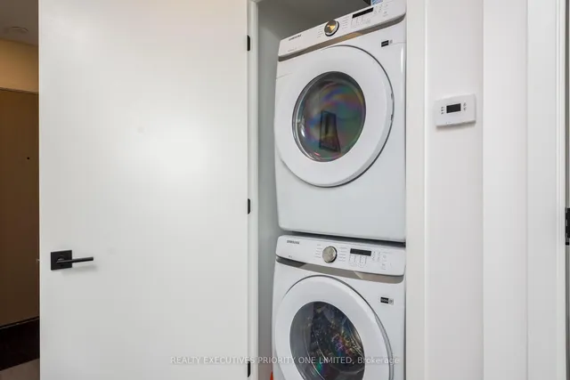 Additional image 24 of 36 Zorra St Unit 405