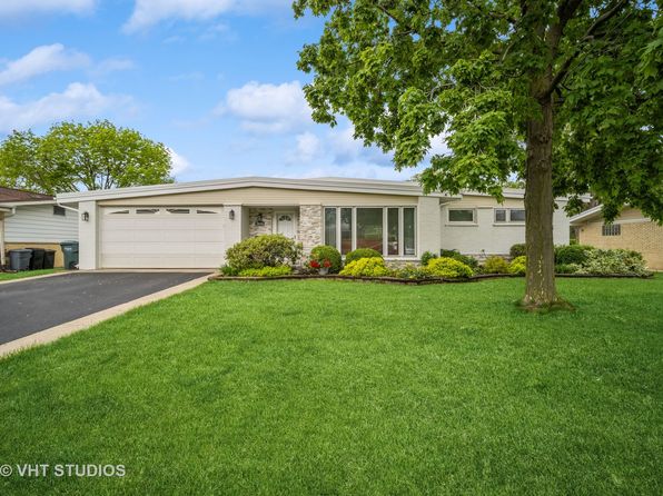 5654 N Manor Ln, Chicago, IL 60631