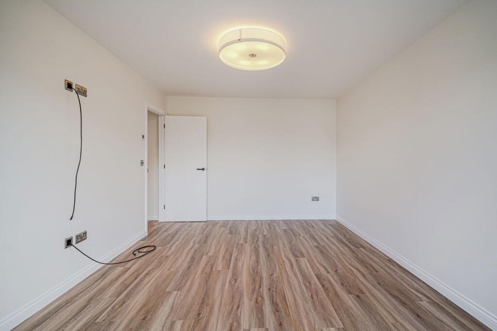 Additional image 28 of Northbrook Road, Shirley