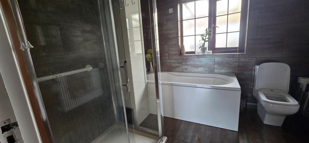 Additional image 23 of Stretton Road, Shirley