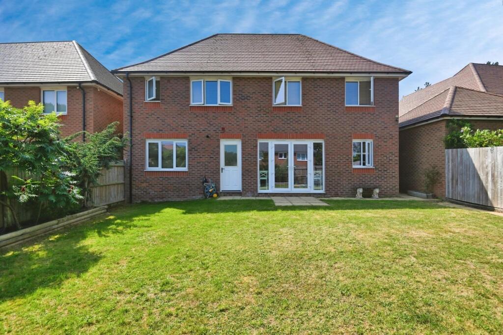 Additional image 26 of Alstonefield Close, Amington, Tamworth