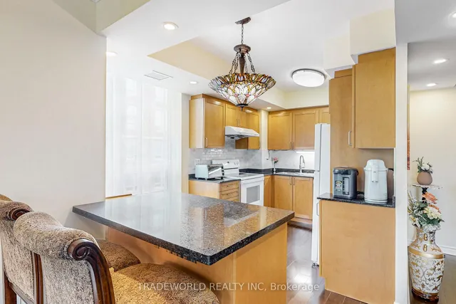 Additional image 16 of 18 William Carson Cres Unit 707