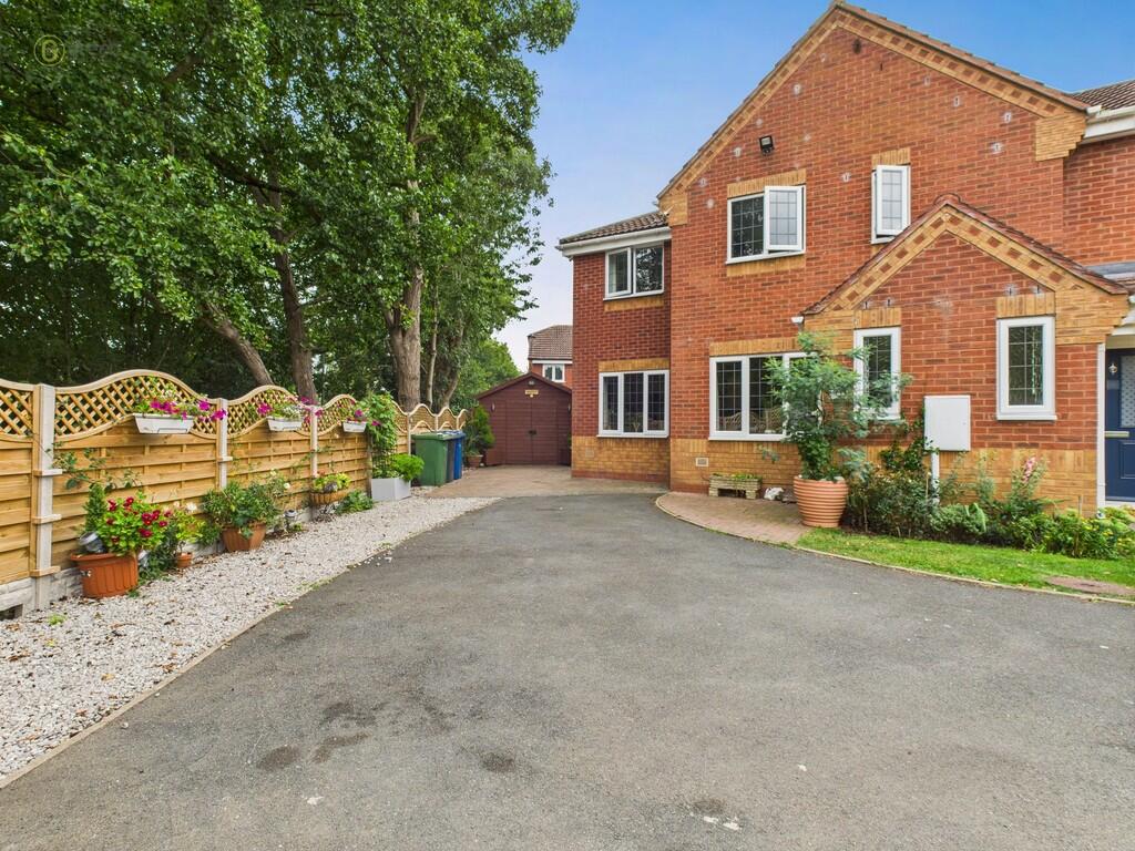 Additional image 36 of Huntingdon Close, County Drive,