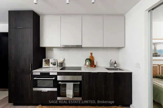 Additional image 12 of 158 Front St Unit 2210