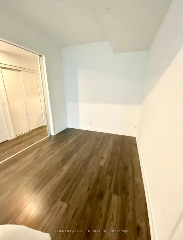 Additional image 12 of 33 Helendale Ave Unit 1802