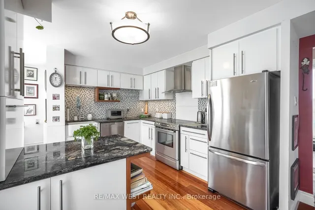 Additional image 23 of 2285 Lake Shore Blvd Unit 602