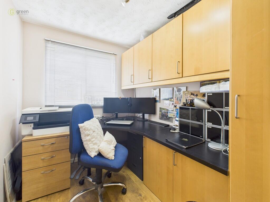 Additional image 26 of Huntingdon Close, County Drive,