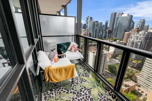 Additional image 26 of 101 Charles St Unit 2406