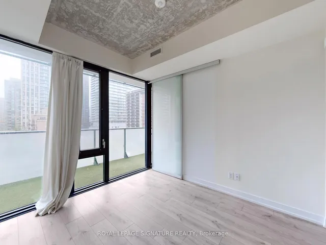 Additional image 25 of 161 Roehampton Ave Unit 605