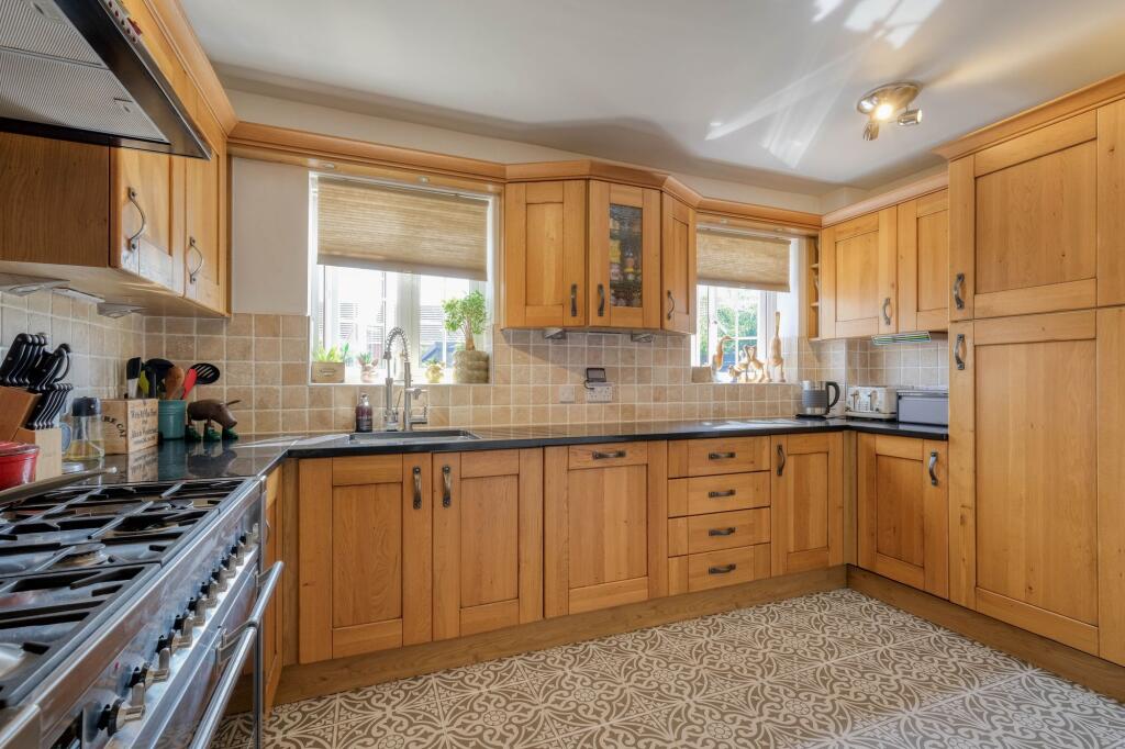 Additional image 4 of Hoveton Close, Redditch, B98