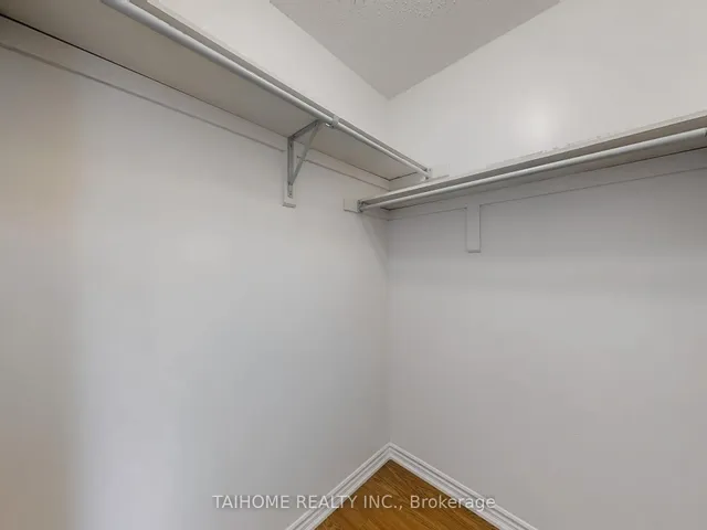 Additional image 21 of 8 Eaton Park Lane Unit 3