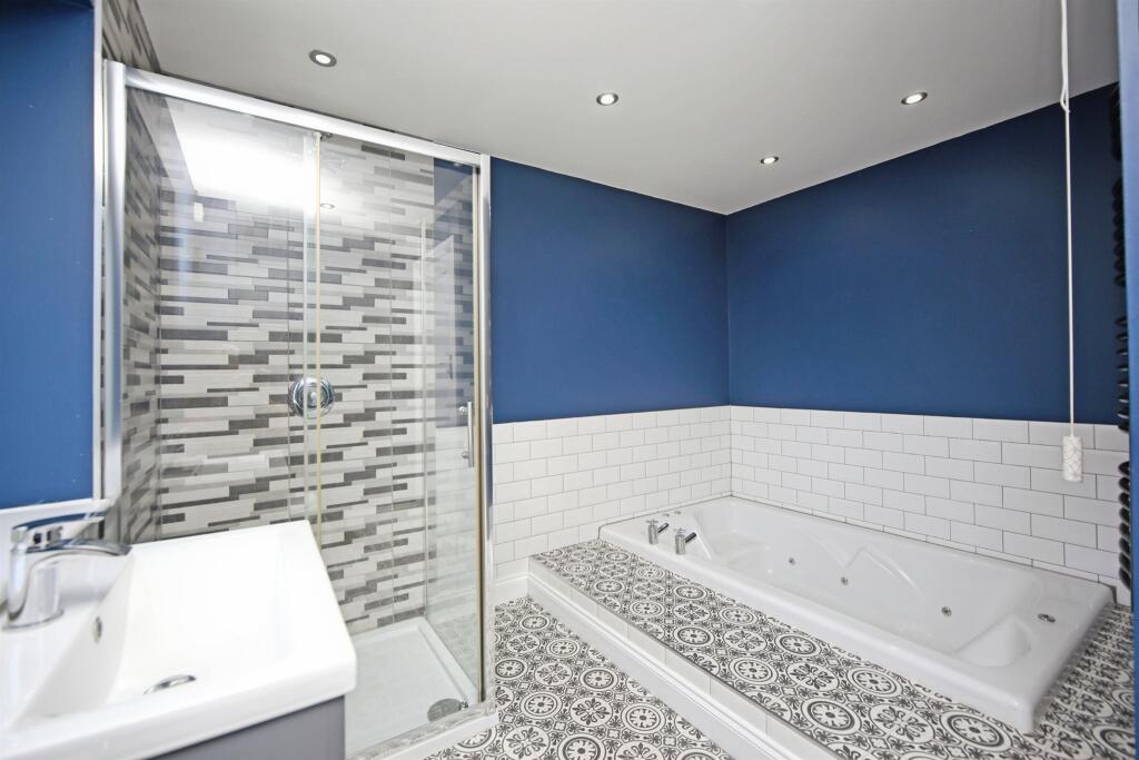 Additional image 10 of Clent Avenue, Redditch