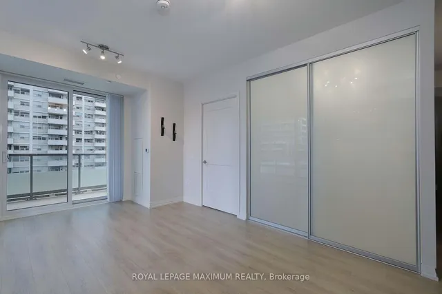 Additional image 13 of 50 Dunfield Ave Unit 719