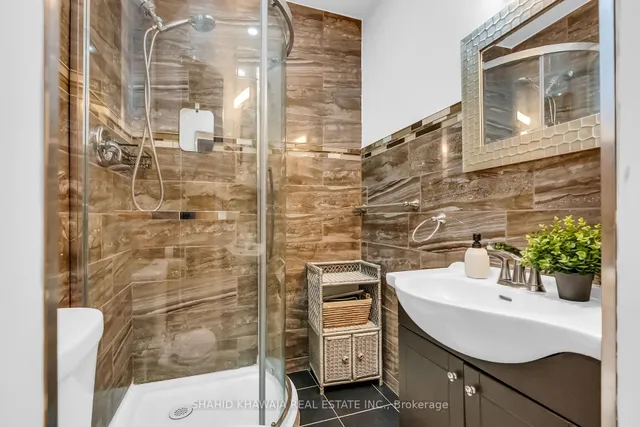 Additional image 11 of 58 Pauline Ave