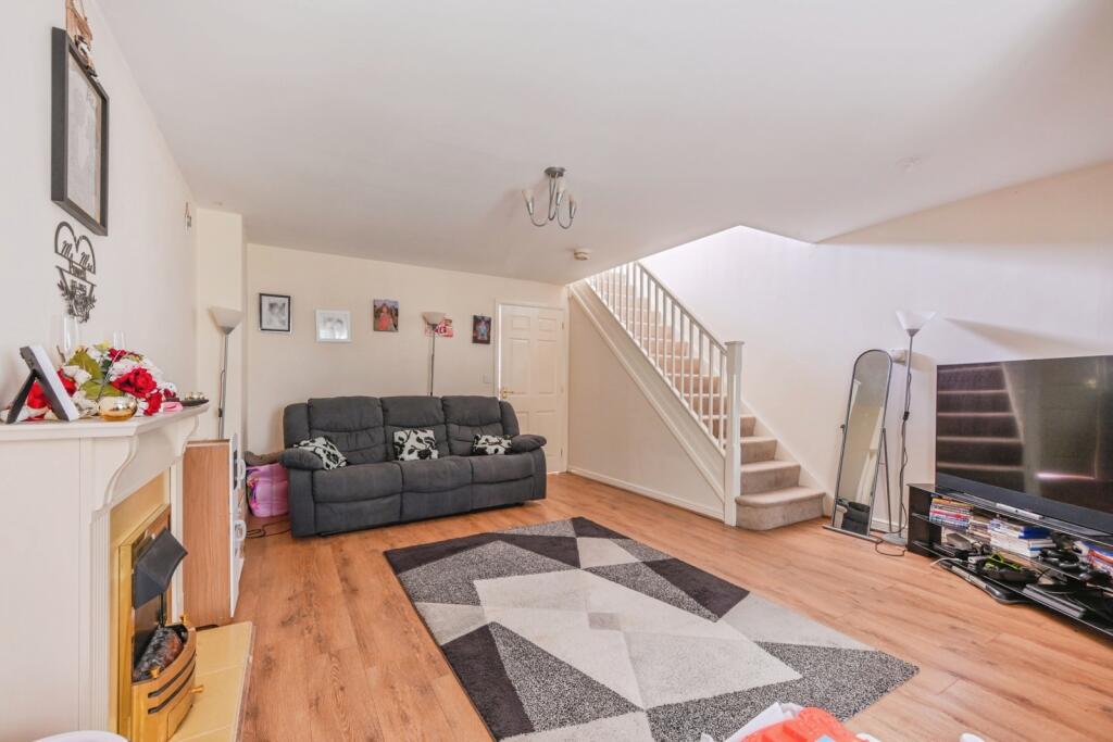 Additional image 2 of Meadowbank, Tamworth, Staffordshire, B78