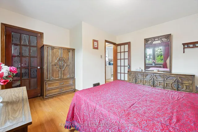 Additional image 11 of 25 Second St