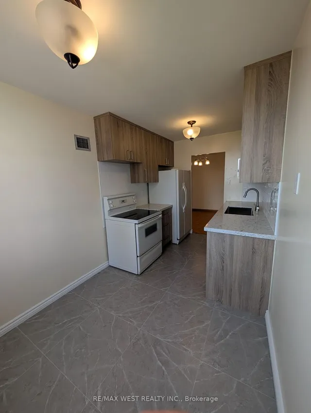 Additional image 15 of 205 Hilda Ave Unit 1306