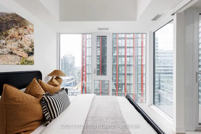 Additional image 17 of 158 Front St Unit 2210