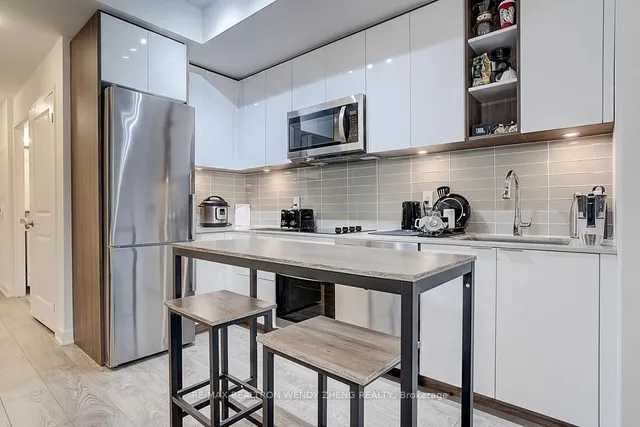 Additional image 12 of 543 Richmond St Unit 307