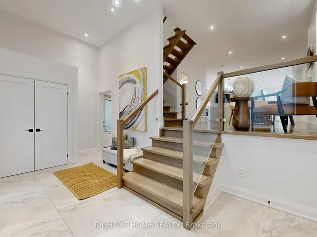 Additional image 4 of 475 Donlands Ave