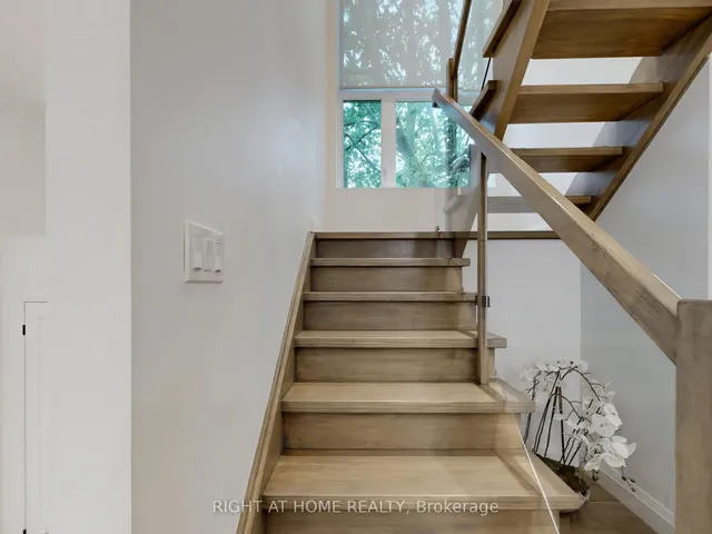 Additional image 22 of 475 Donlands Ave