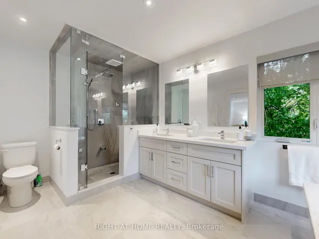 Additional image 16 of 475 Donlands Ave