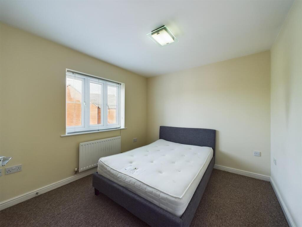 Additional image 8 of 328 Wharf LaneSolihull