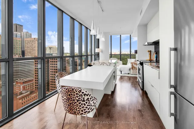 Additional image 4 of 101 Charles St Unit 2406