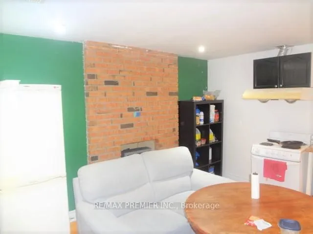 Additional image 9 of 4 Teresa Crt